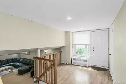 9 Avondale Road, Plainview, NY 11803 - Photo 22