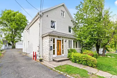 3 Franklin Road, Great Neck, NY 11024 - Photo 2