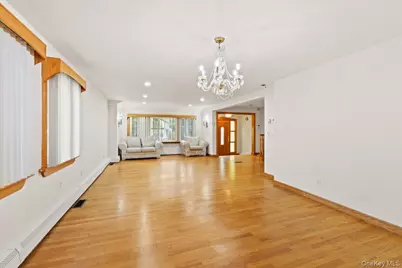 3 Franklin Road, Great Neck, NY 11024 - Photo 6