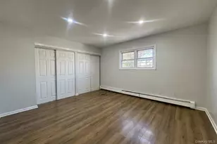 17-26 Plainview Ave, Far Rockaway, NY 11691 - Photo 4