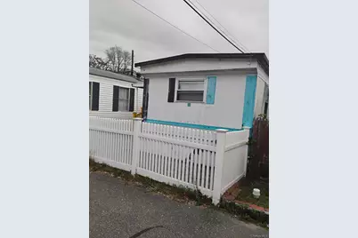 600 Broadway #E3, Amityville, NY 11701 - Photo 1