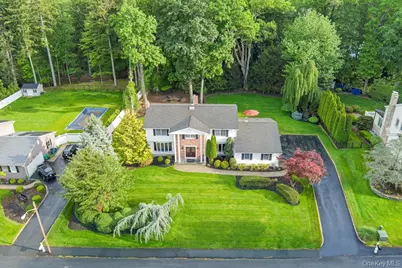 27 Rochelle Drive, New City, NY 10956 - Photo 4