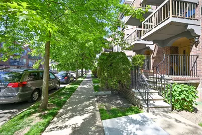71-21 163rd Street #3202, Fresh Meadows, NY 11365 - Photo 2
