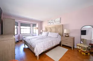 71-21 163rd St, Fresh Meadows, NY 11365 - Photo 14