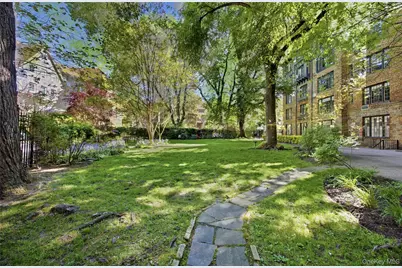 20 Continental Avenue #1K, Forest Hills, NY 11375 - Photo 18