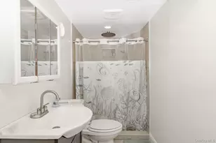 495 Windmill Ave, West Babylon, NY 11704 - Photo 30