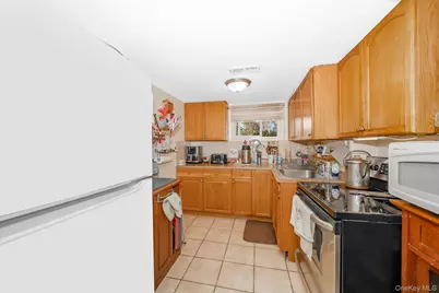 495 Windmill Avenue, West Babylon, NY 11704 - Photo 16