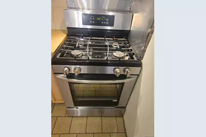 147-31 Barclay Avenue, Flushing, NY 11354 - Photo 8