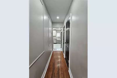 2082 Pitman Avenue, Bronx, NY 10466 - Photo 10