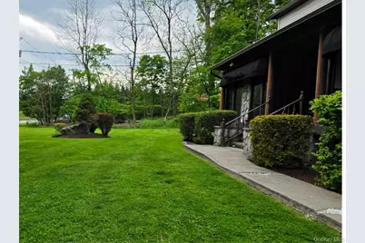 559 State Route 32 #Apt 2, Highland Mills, NY 10930 - Photo 8