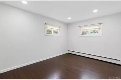 1413 Peters Boulevard, Bay Shore, NY 11706 - Photo 20