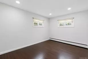 1413 Peters Blvd, Bay Shore, NY 11706 - Photo 20