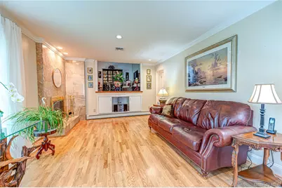 32 Dressler Road, Greenlawn, NY 11740 - Photo 20