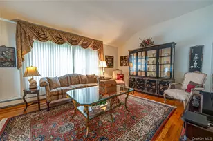 32 Dressler Rd, Greenlawn, NY 11740 - Photo 24