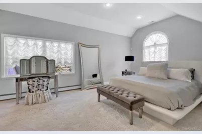 5 Merlin Lane, East Setauket, NY 11733 - Photo 24