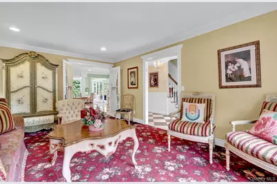 5 Merlin Lane, East Setauket, NY 11733 - Photo 8
