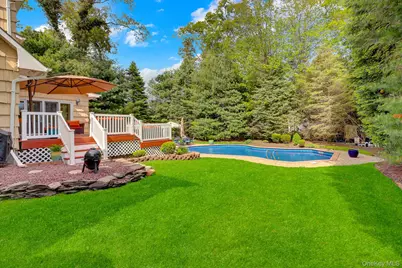 5 Merlin Lane, East Setauket, NY 11733 - Photo 44