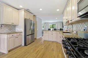 15 Franklin Pl, Oceanside, NY 11572 - Photo 8