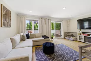 15 Franklin Pl, Oceanside, NY 11572 - Photo 10