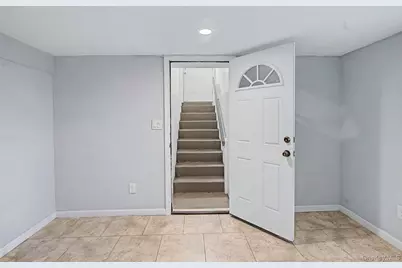 710 Broadway Avenue, Brentwood, NY 11717 - Photo 16