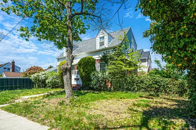 140 Freeman Avenue, Elmont, NY 11003 - Photo 2