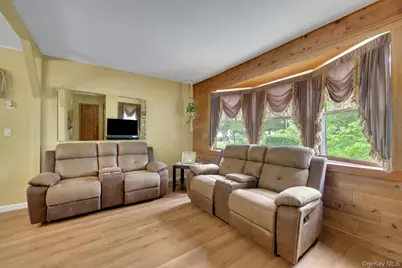 189D Edgewater Park #D, Bronx, NY 10465 - Photo 4