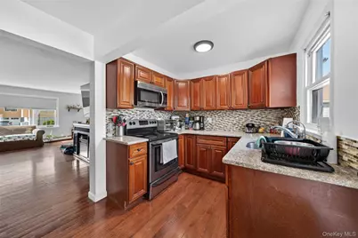 18 President Street, Freeport, NY 11520 - Photo 12