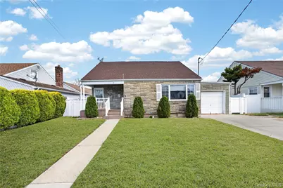 18 President Street, Freeport, NY 11520 - Photo 1