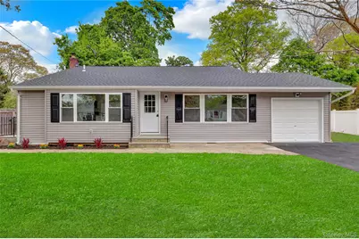 15 Glenwood Lane, Huntington, NY 11743 - Photo 1