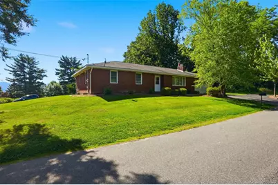 5 Oak Ridge Drive, New Windsor, NY 12553 - Photo 2