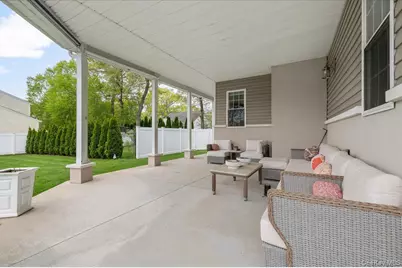 8 Manhattan Avenue, Centereach, NY 11720 - Photo 34