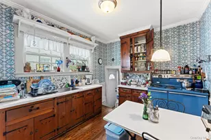 31 Lynton Pl, White Plains, NY 10606 - Photo 8