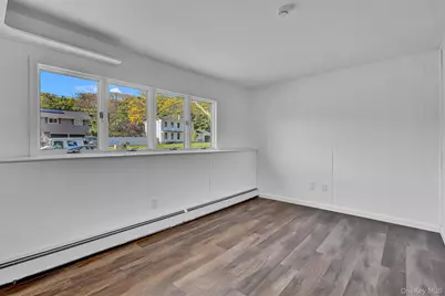 335 Babylon Street, Islip Terrace, NY 11752 - Photo 20