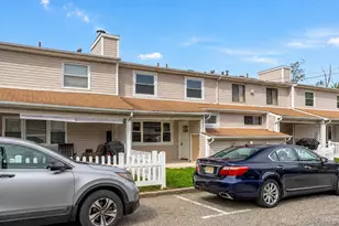 33 Marc St, New York, NY 10314 - Photo 2