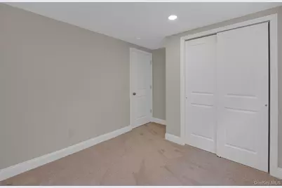 11 Parkwood Road, Westbury, NY 11590 - Photo 16