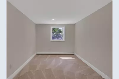 11 Parkwood Road, Westbury, NY 11590 - Photo 12