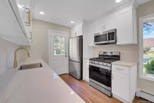 11 Parkwood Rd, Westbury, NY 11590 - Photo 6