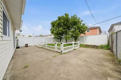 160-19 88th Street, Howard Beach, NY 11414 - Photo 28