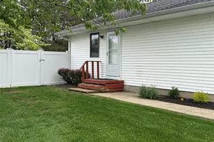 15 Donald St, Port Jefferson Station, NY 11776 - Photo 6