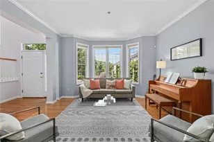 65 Eldorado Ct, White Plains, NY 10603 - Photo 4