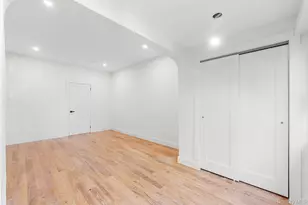 90-16 102nd St, Richmond Hill, NY 11418 - Photo 10