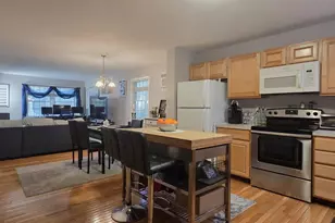 36 E Washington Pl, White Plains, NY 10603 - Photo 2