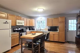 36 E Washington Pl, White Plains, NY 10603 - Photo 4