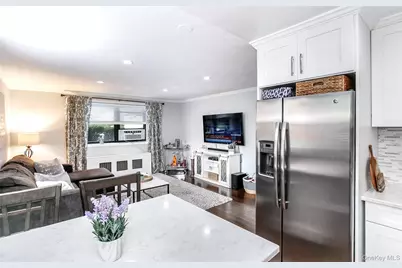 312 Richbell Road #A2, Mamaroneck, NY 10543 - Photo 1