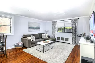 312 Richbell Rd, Mamaroneck, NY 10543 - Photo 2