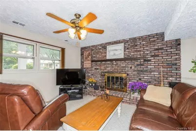 6 Punta Road, New City, NY 10956 - Photo 16