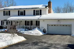 146 Wood St, Mahopac, NY 10541 - Photo 2