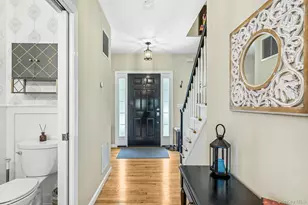 70 Orchard Pl, Thornwood, NY 10594 - Photo 6
