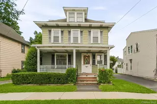 32 Kingston Ave, Port Jervis, NY 12771 - Photo 2