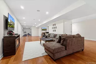 16 Austin Pl, Briarcliff Manor, NY 10510 - Photo 40
